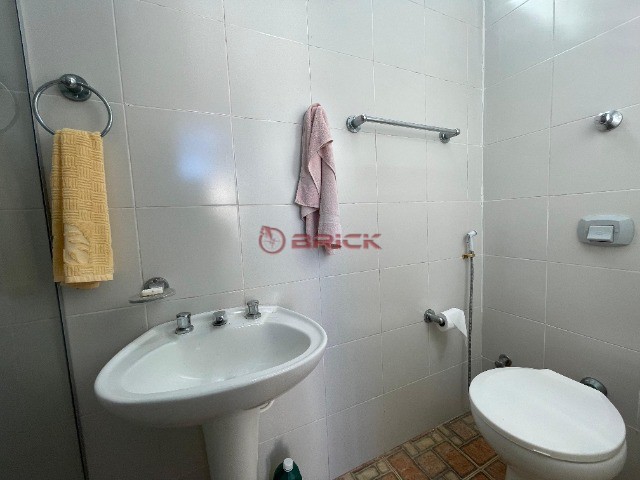 Casa à venda com 3 quartos, 160m² - Foto 18