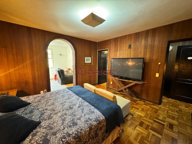 Casa à venda com 6 quartos, 680m² - Foto 15