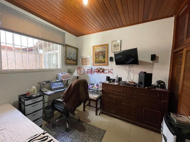 Casa à venda com 3 quartos, 160m² - Foto 11