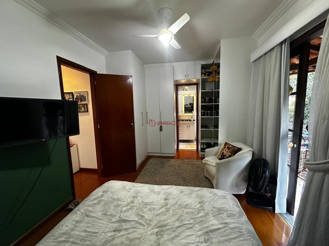 Casa à venda com 4 quartos, 379m² - Foto 15