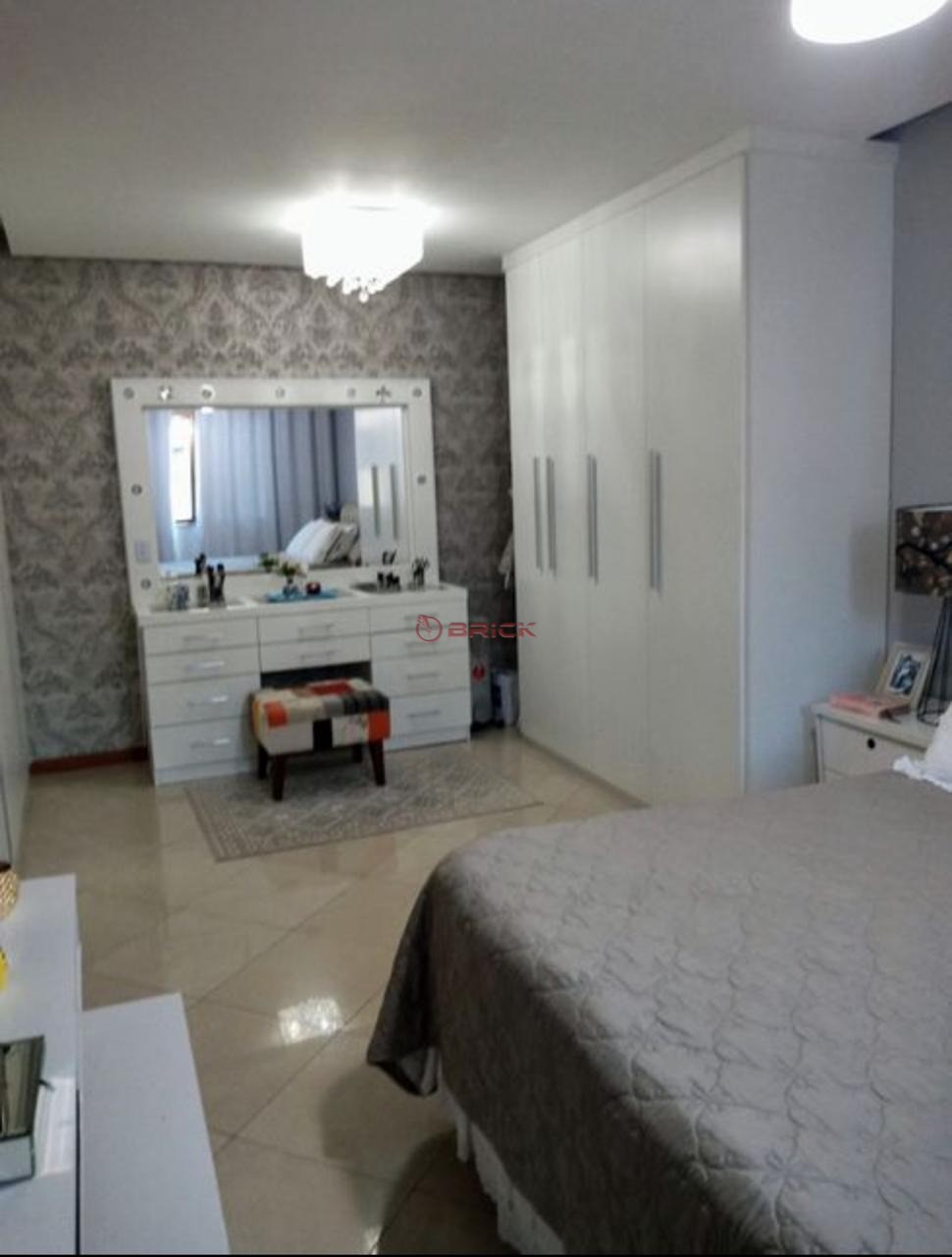 Apartamento à venda com 2 quartos, 110m² - Foto 9