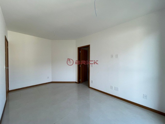 Apartamento à venda com 2 quartos, 90m² - Foto 5