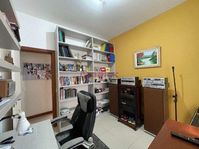 Apartamento à venda com 3 quartos, 136m² - Foto 12