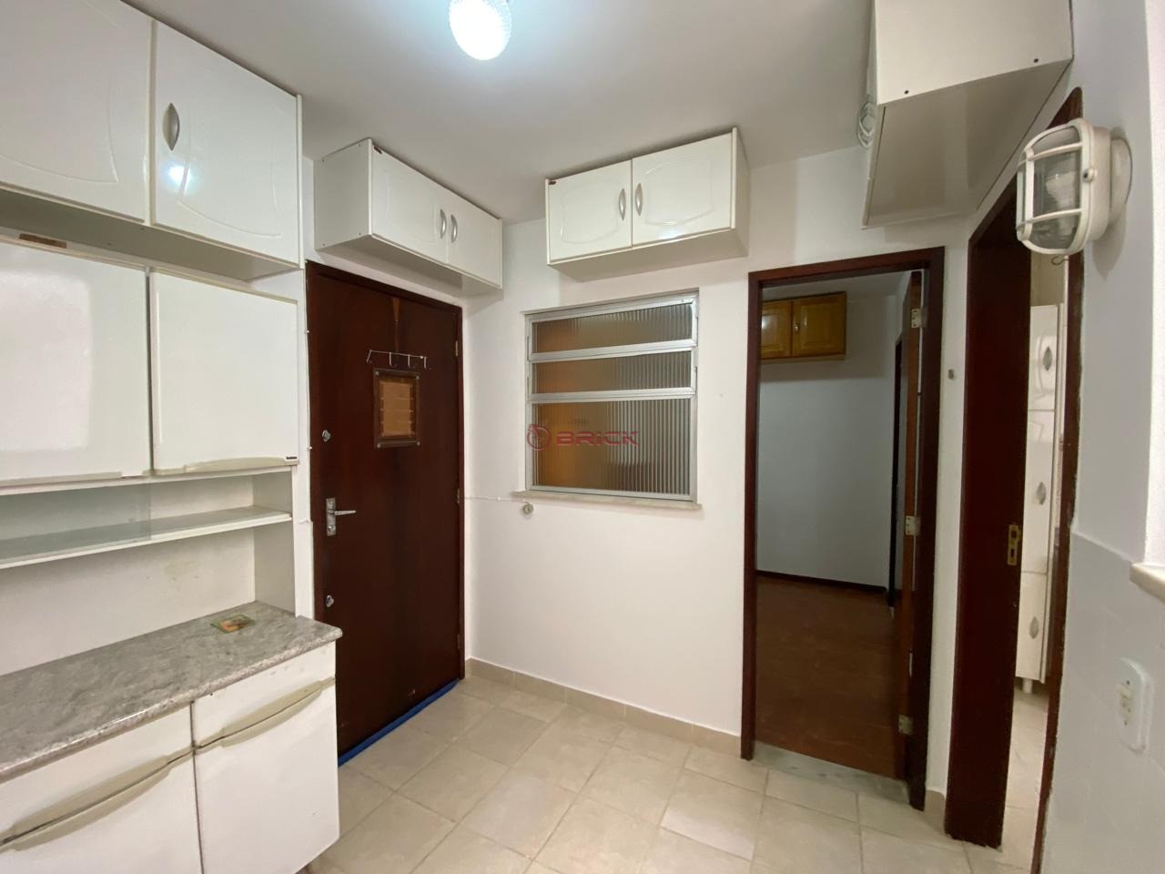 Apartamento à venda com 2 quartos, 70m² - Foto 12