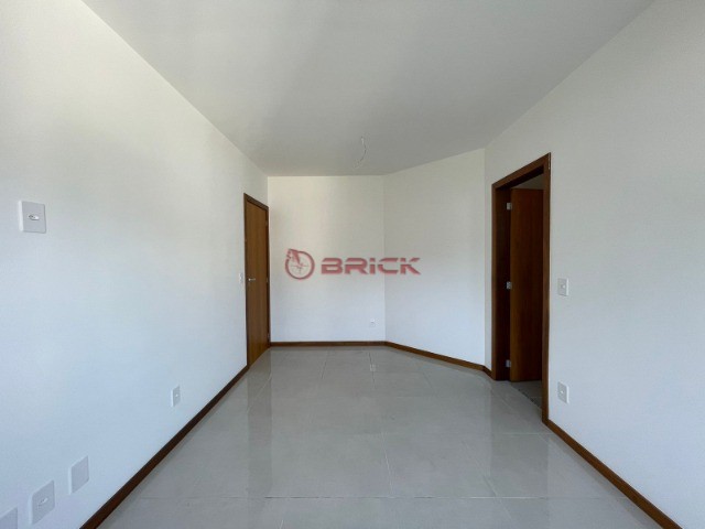 Apartamento à venda com 2 quartos, 90m² - Foto 4