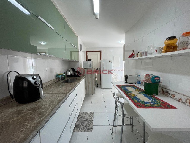 Apartamento à venda com 3 quartos, 136m² - Foto 20