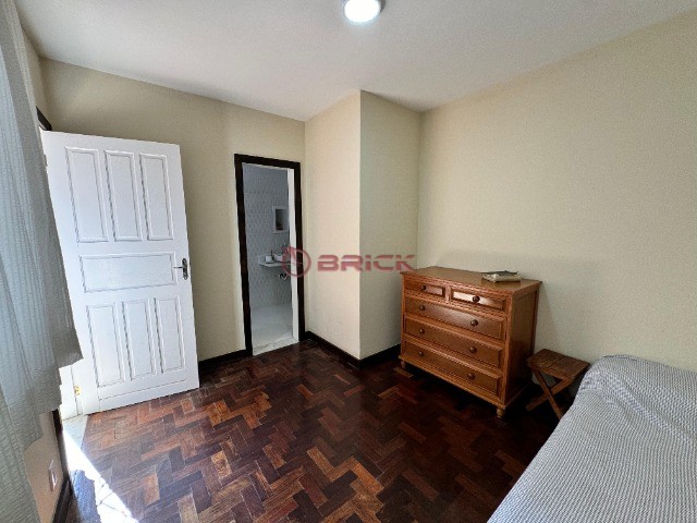 Casa à venda com 5 quartos, 348m² - Foto 31