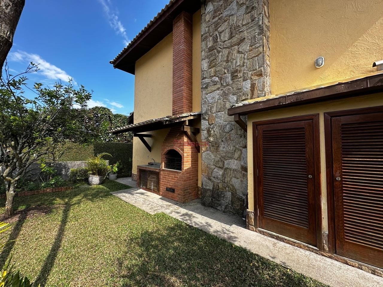 Casa à venda e aluguel com 4 quartos, 186m² - Foto 36