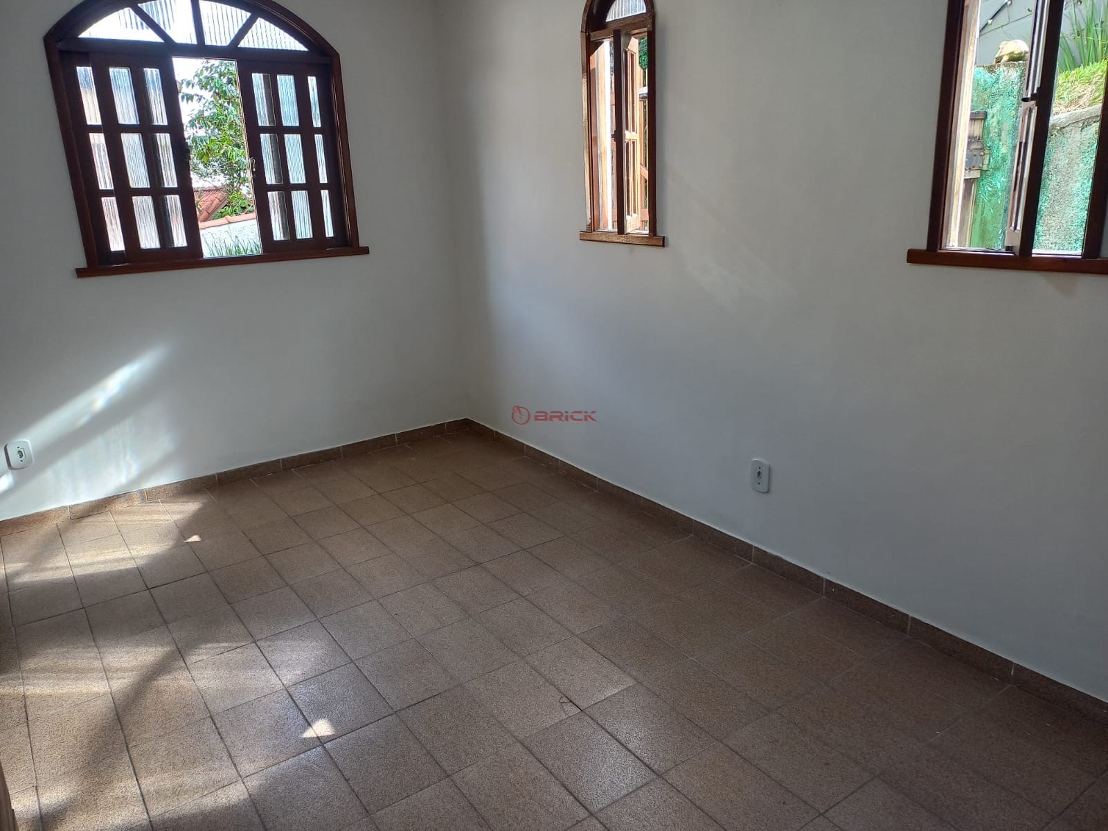 Casa à venda com 2 quartos, 60m² - Foto 5