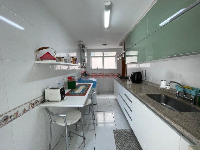 Apartamento à venda com 3 quartos, 136m² - Foto 19