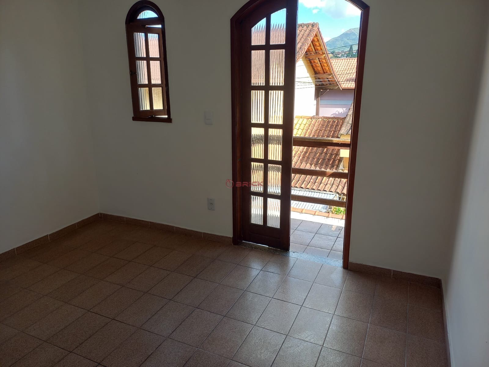 Casa à venda com 2 quartos, 60m² - Foto 13