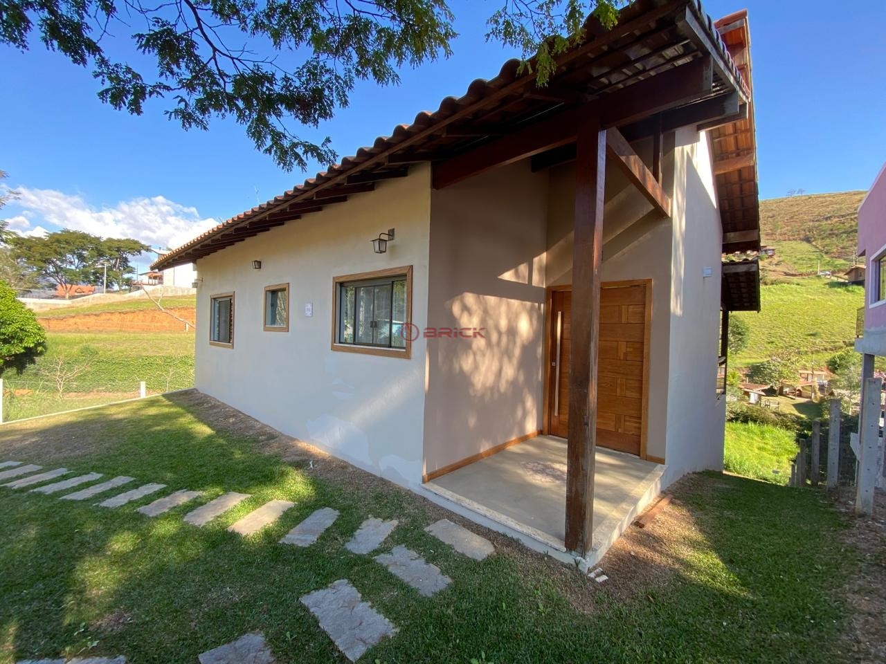 Casa à venda com 2 quartos, 134m² - Foto 2