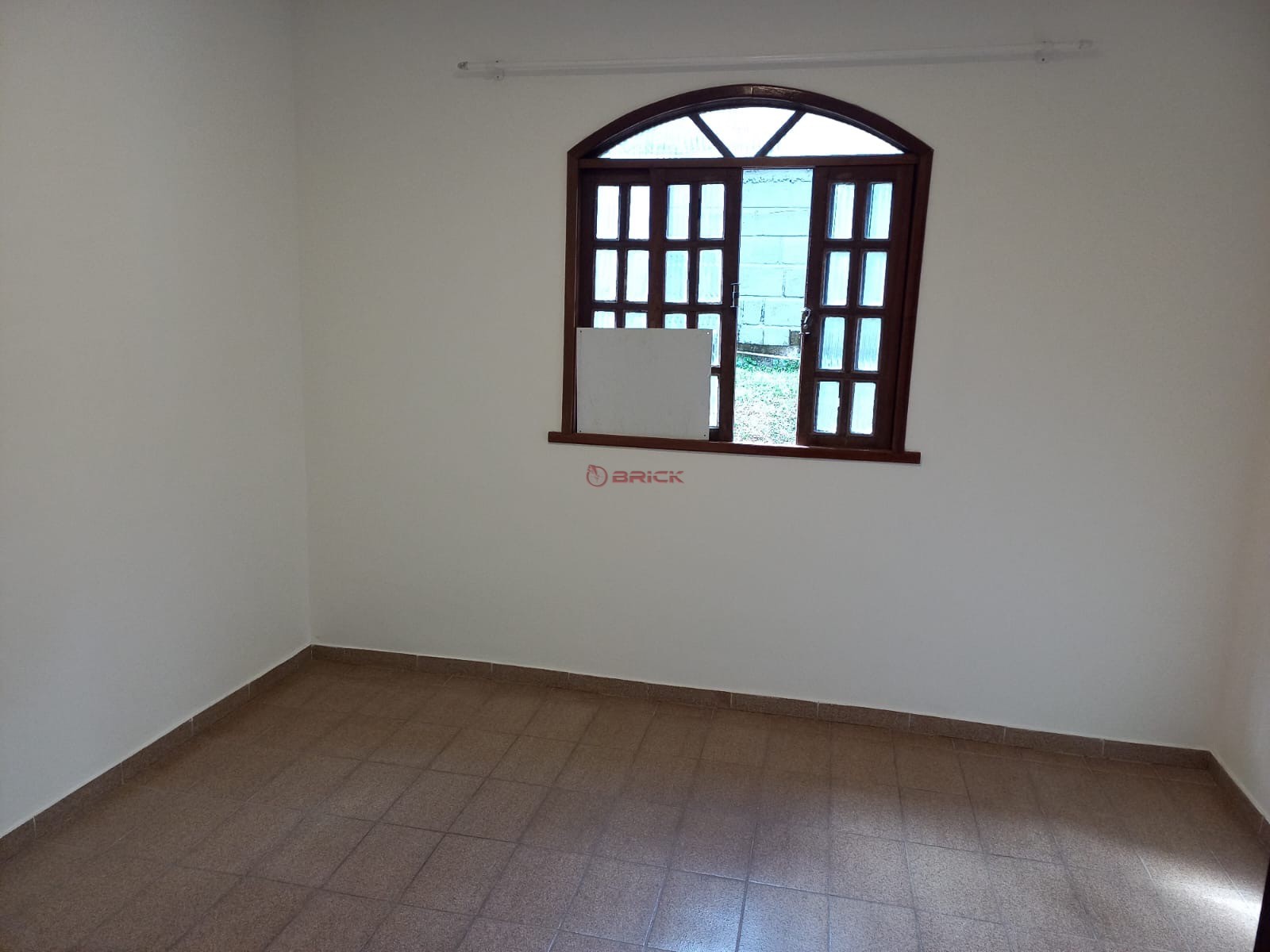 Casa à venda com 2 quartos, 60m² - Foto 9