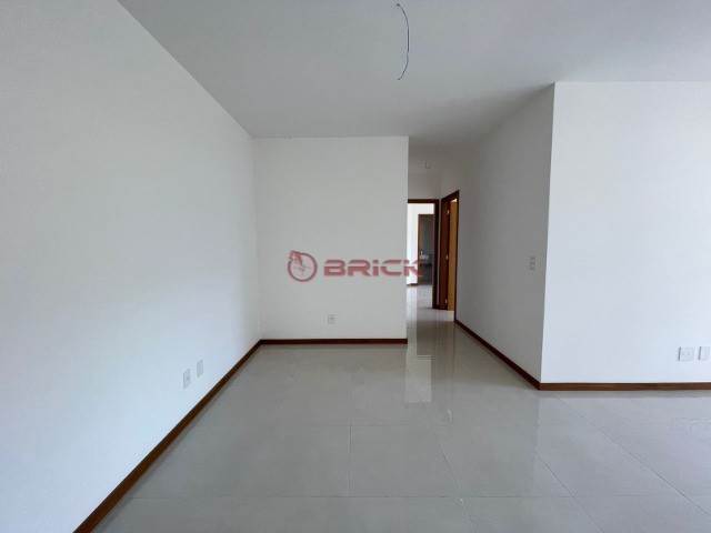 Apartamento à venda com 2 quartos, 90m² - Foto 2