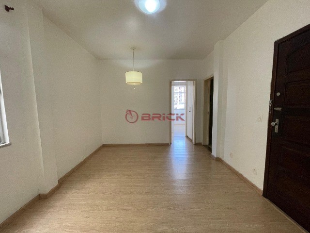 Apartamento à venda com 2 quartos, 50m² - Foto 2