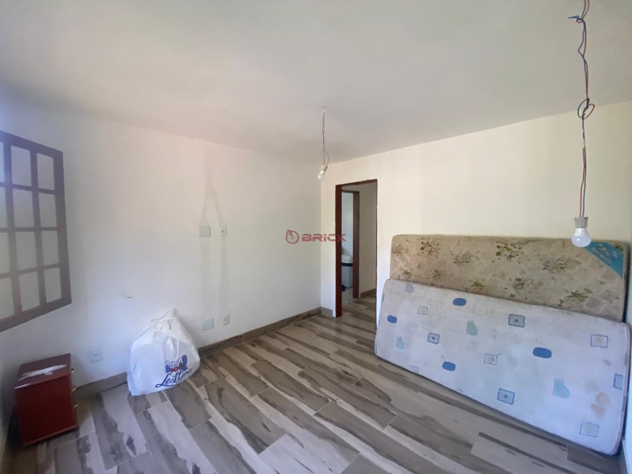 Casa à venda com 4 quartos, 250m² - Foto 15