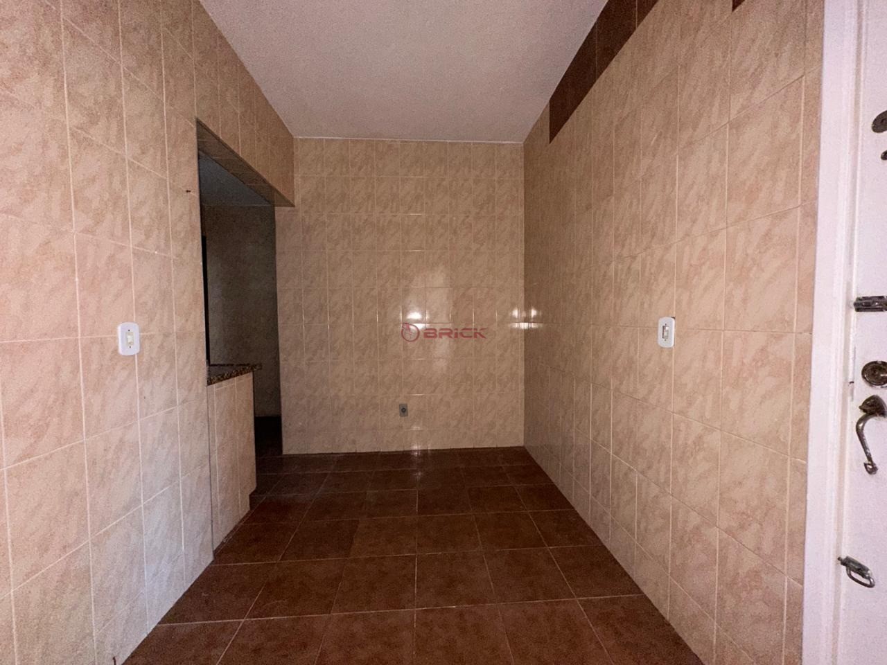 Apartamento à venda com 2 quartos, 75m² - Foto 8