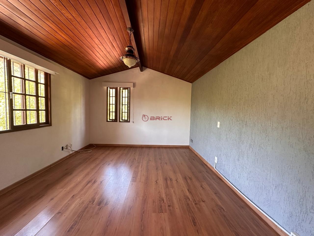 Casa à venda com 3 quartos, 243m² - Foto 18