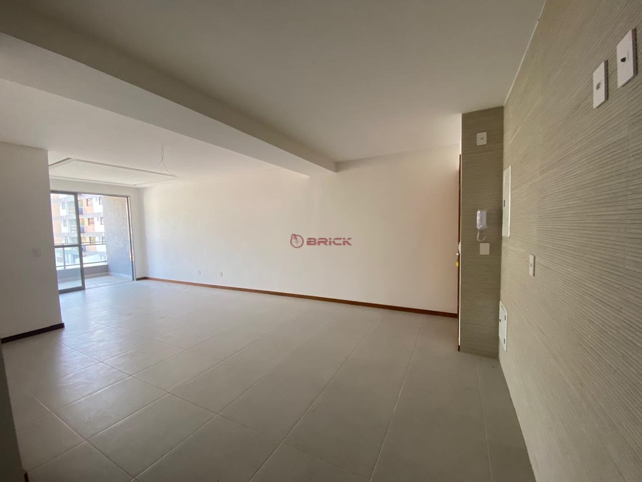 Apartamento à venda com 2 quartos, 90m² - Foto 1