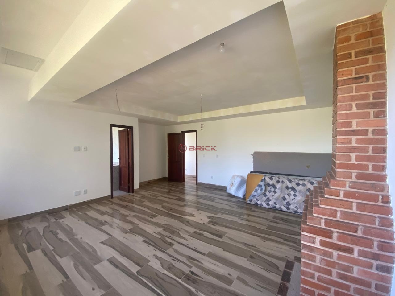 Casa à venda com 4 quartos, 250m² - Foto 8