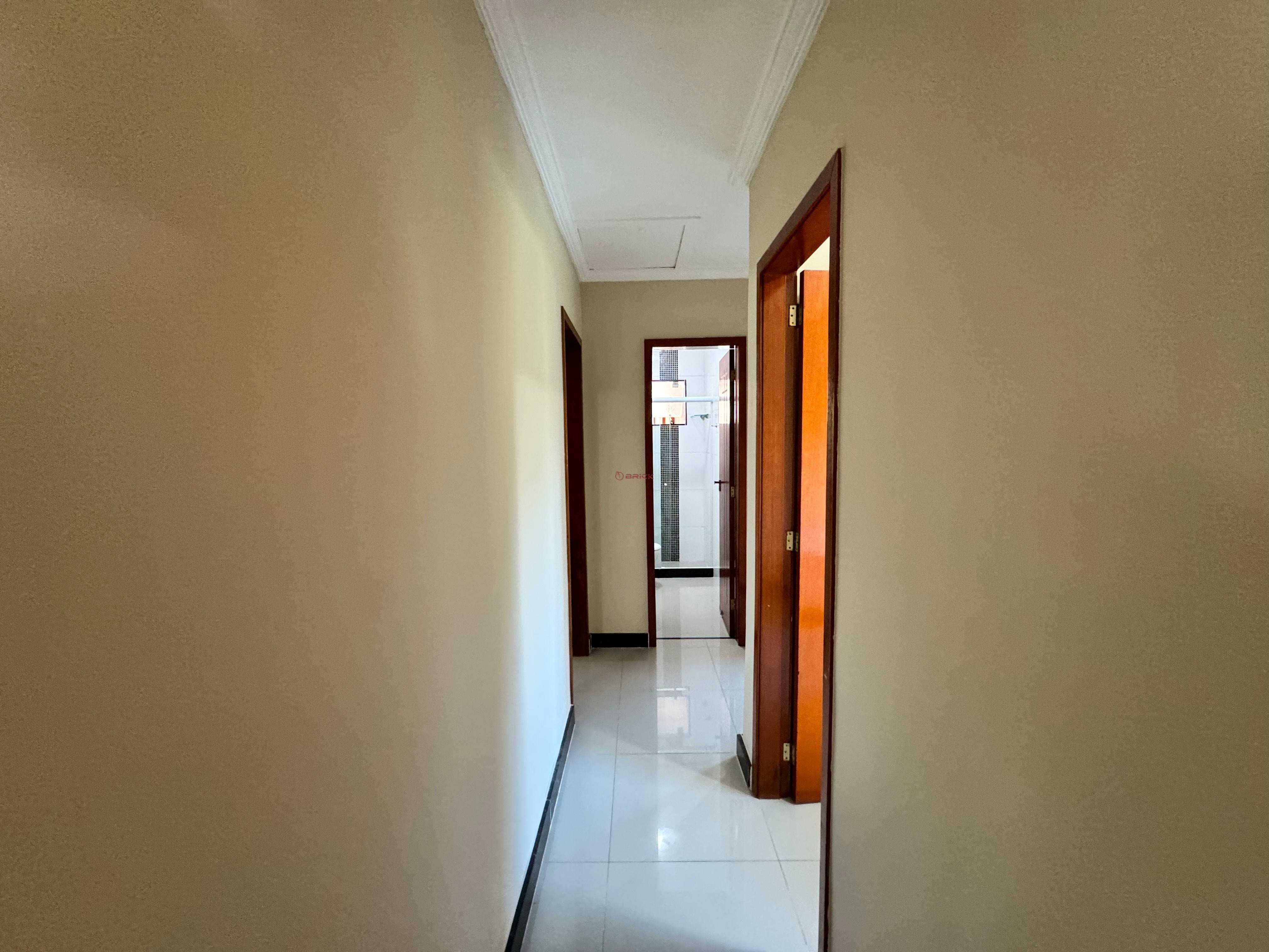 Casa à venda com 5 quartos, 186m² - Foto 6