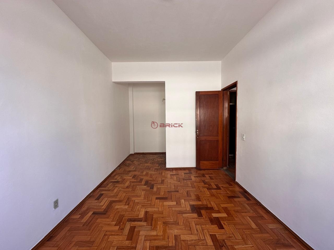 Apartamento à venda com 2 quartos, 75m² - Foto 6