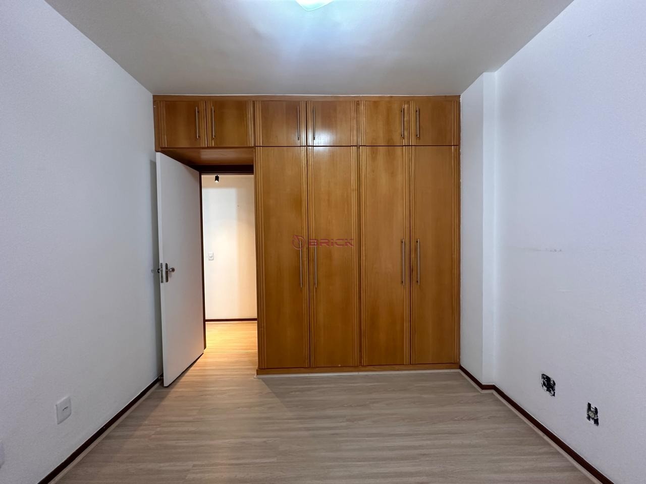 Apartamento para alugar com 2 quartos, 75m² - Foto 4