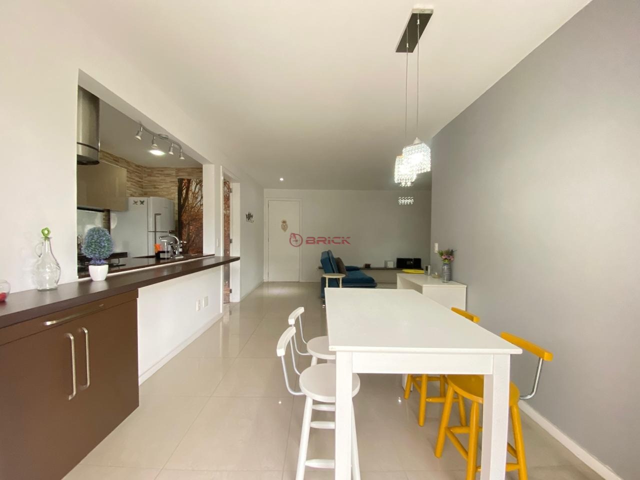 Apartamento à venda com 2 quartos, 80m² - Foto 4