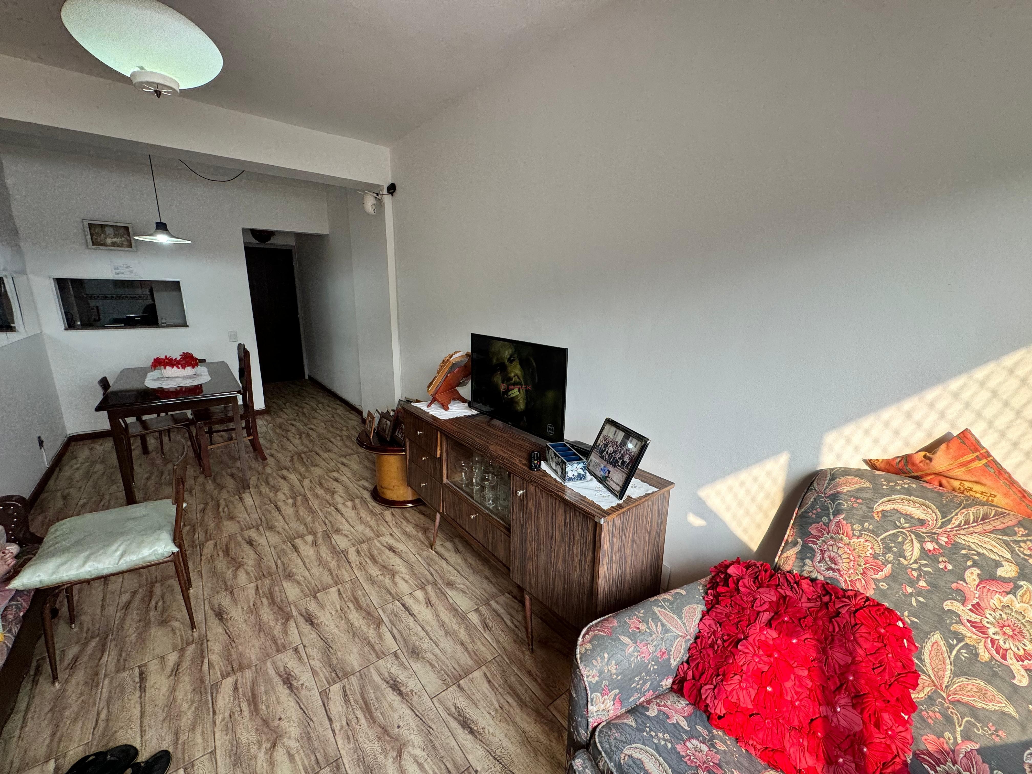 Apartamento à venda com 2 quartos, 57m² - Foto 2