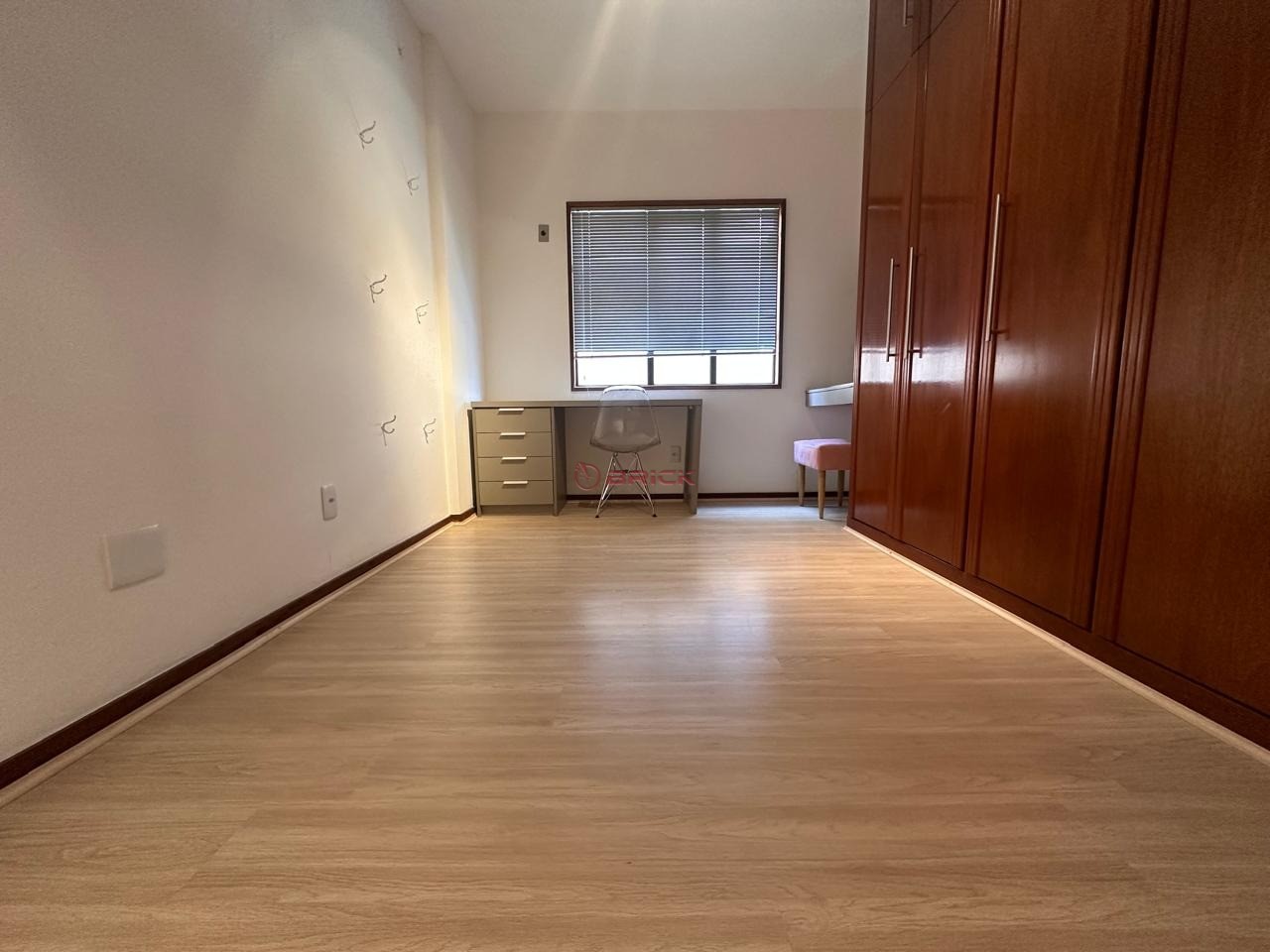 Apartamento para alugar com 2 quartos, 75m² - Foto 6