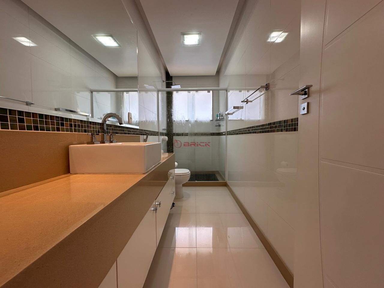 Casa à venda com 4 quartos, 270m² - Foto 26