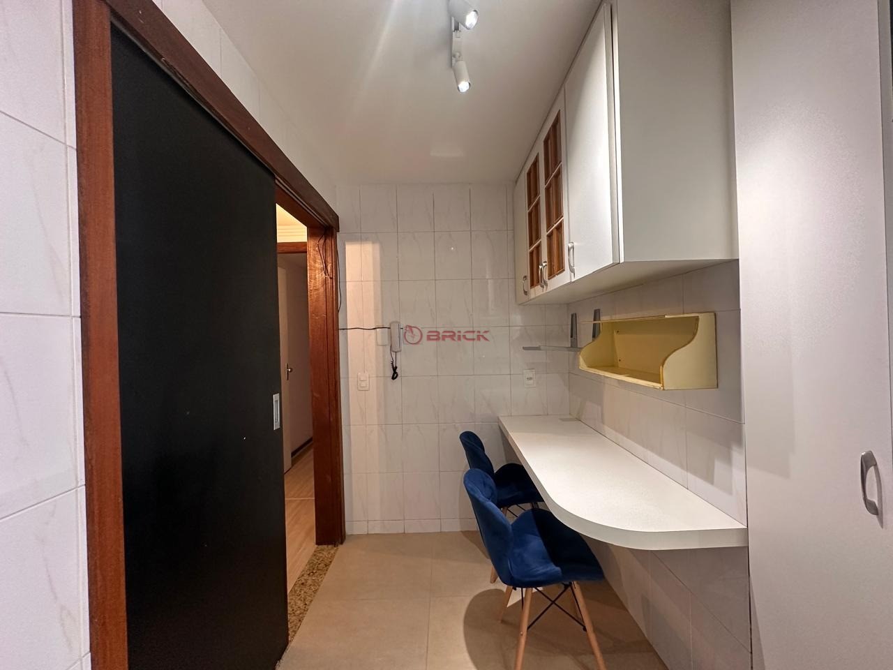 Apartamento para alugar com 2 quartos, 75m² - Foto 13