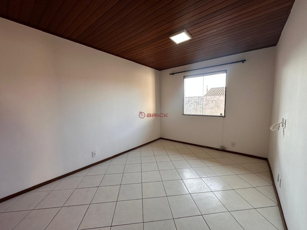 Casa à venda com 2 quartos, 70m² - Foto 8