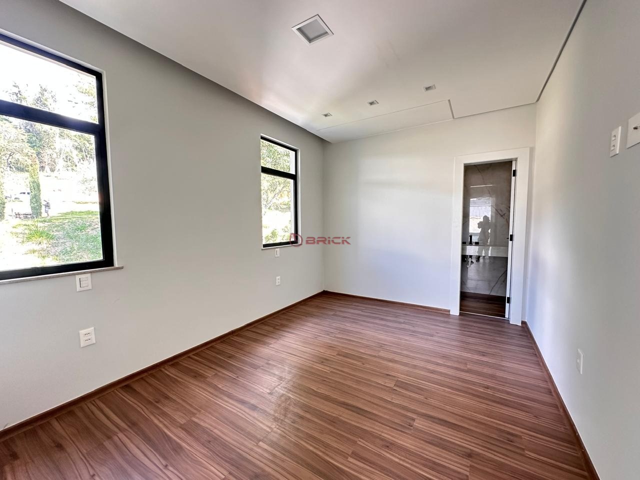 Casa à venda com 3 quartos, 200m² - Foto 12