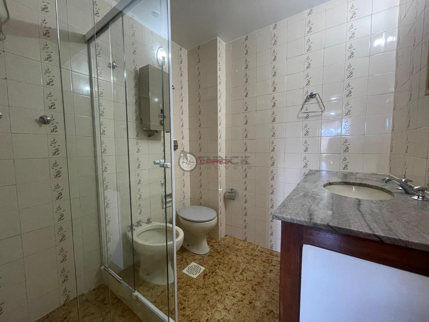 Apartamento para alugar com 2 quartos, 64m² - Foto 11