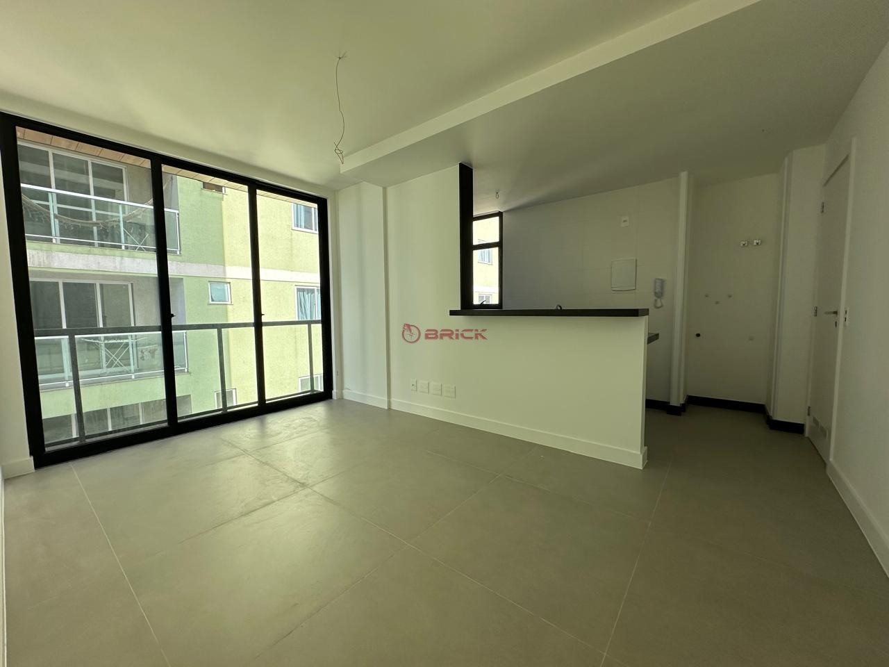 Apartamento à venda e aluguel com 1 quarto, 46m² - Foto 2