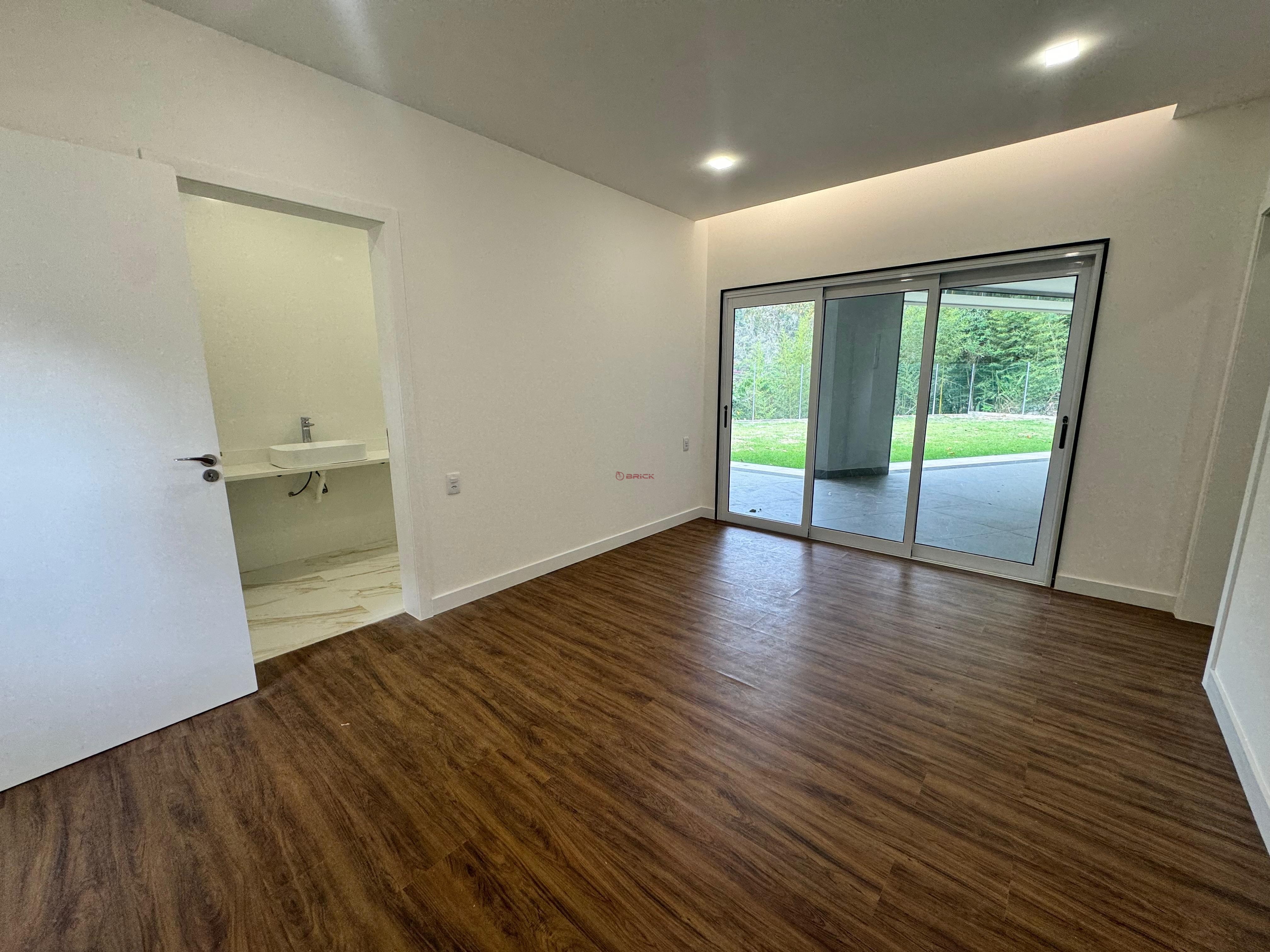 Casa à venda com 4 quartos, 400m² - Foto 5