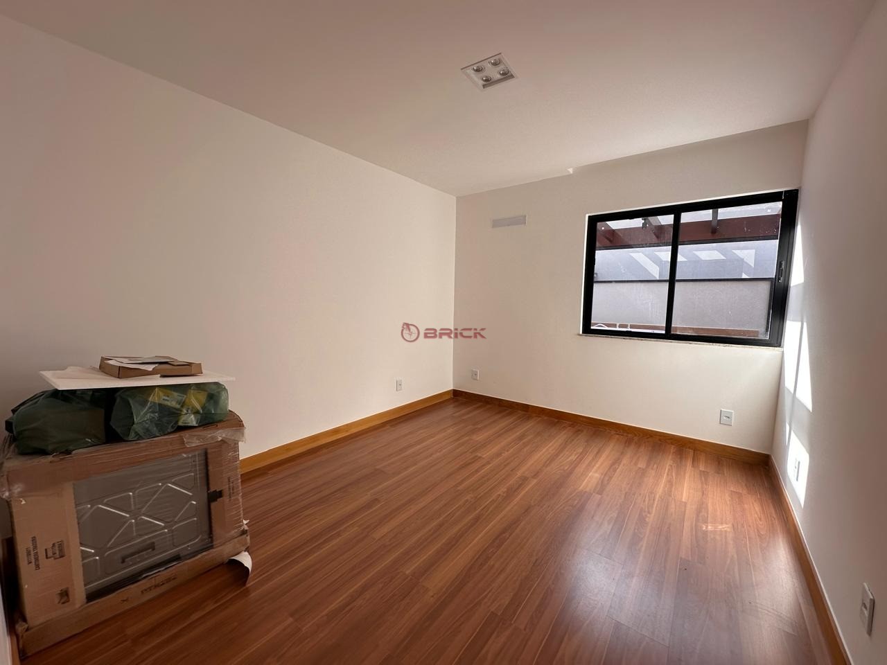 Casa à venda com 4 quartos, 160m² - Foto 11