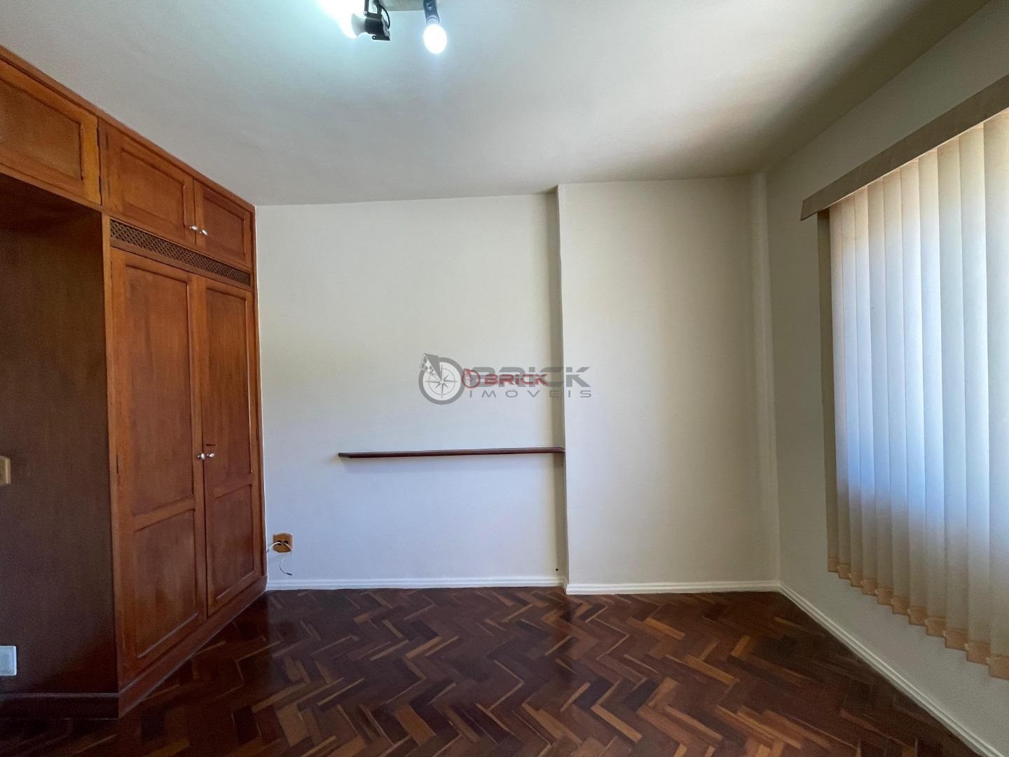 Apartamento para alugar com 2 quartos, 64m² - Foto 13