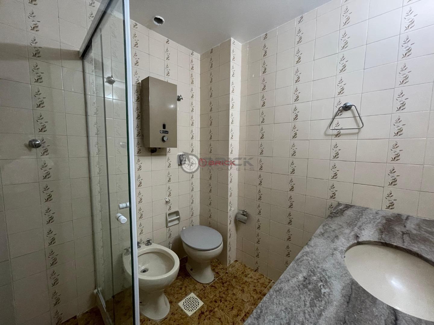 Apartamento para alugar com 2 quartos, 64m² - Foto 9