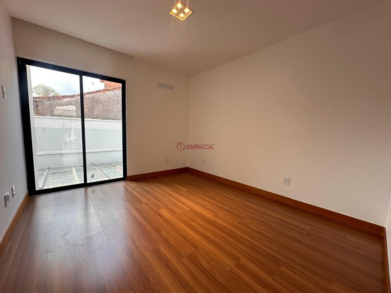 Casa à venda com 4 quartos, 160m² - Foto 5