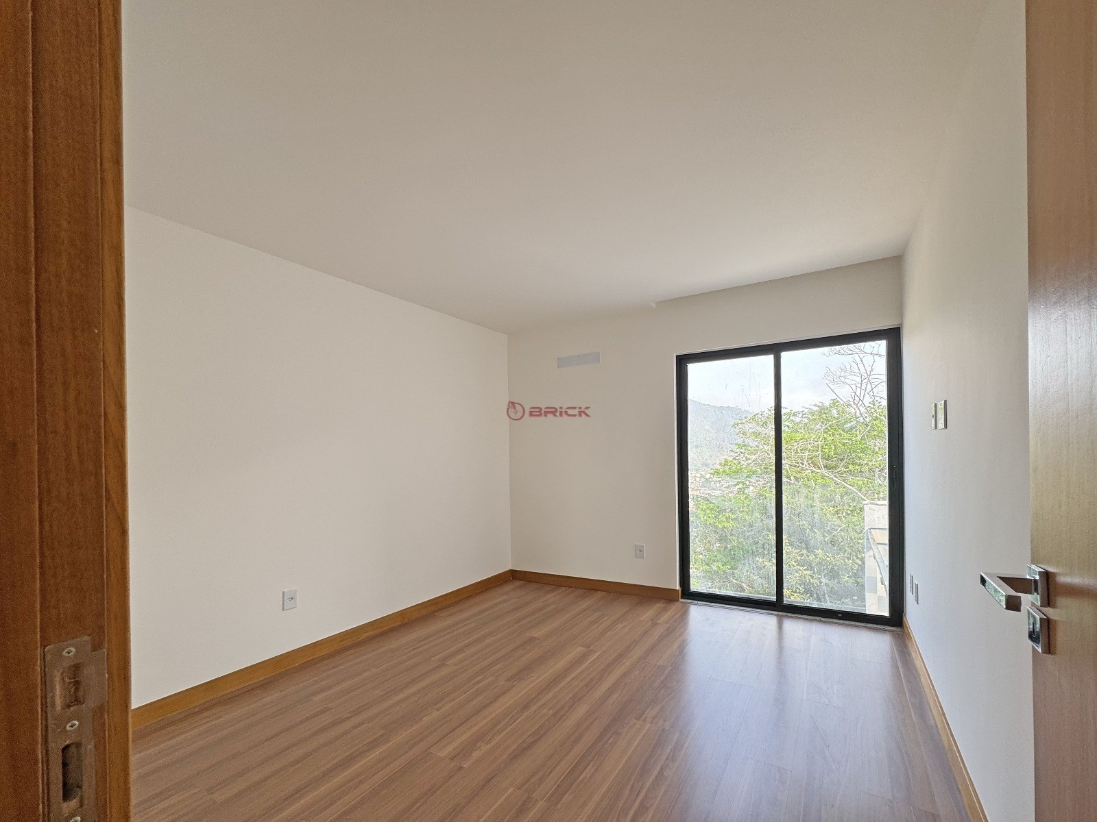 Casa à venda com 5 quartos, 262m² - Foto 10