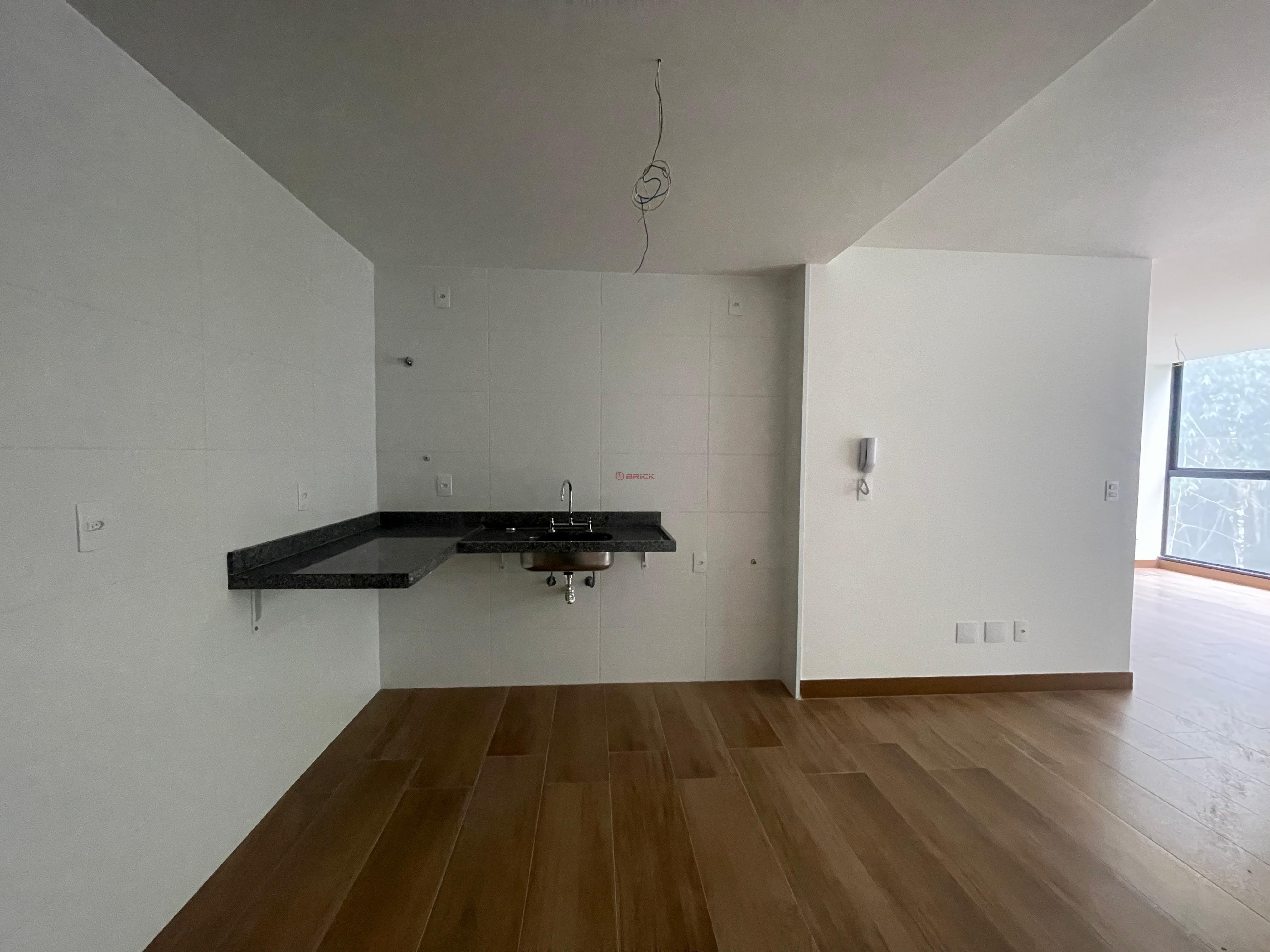 Apartamento para alugar com 2 quartos, 64m² - Foto 4