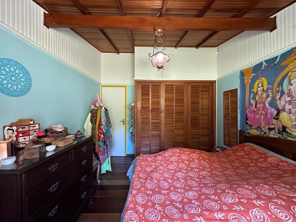 Casa para alugar com 3 quartos, 200m² - Foto 13