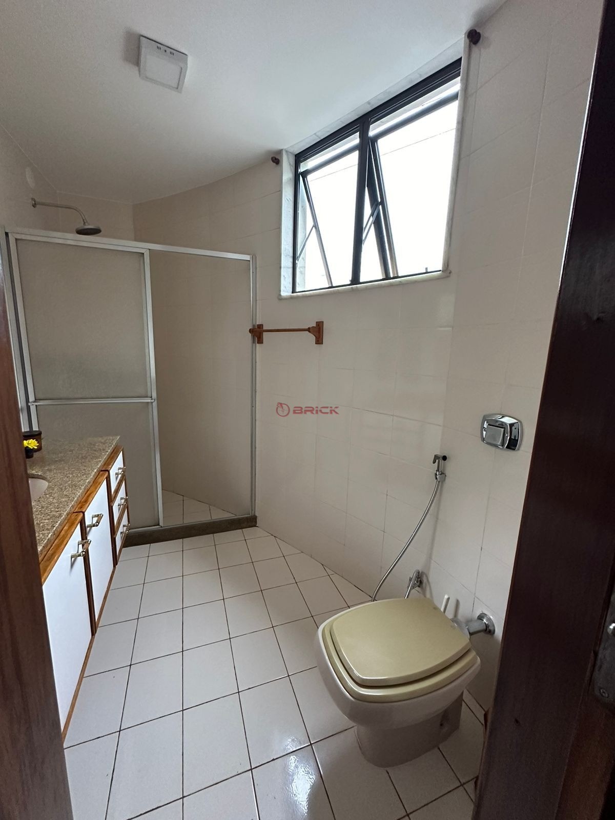 Apartamento para alugar com 2 quartos, 111m² - Foto 7