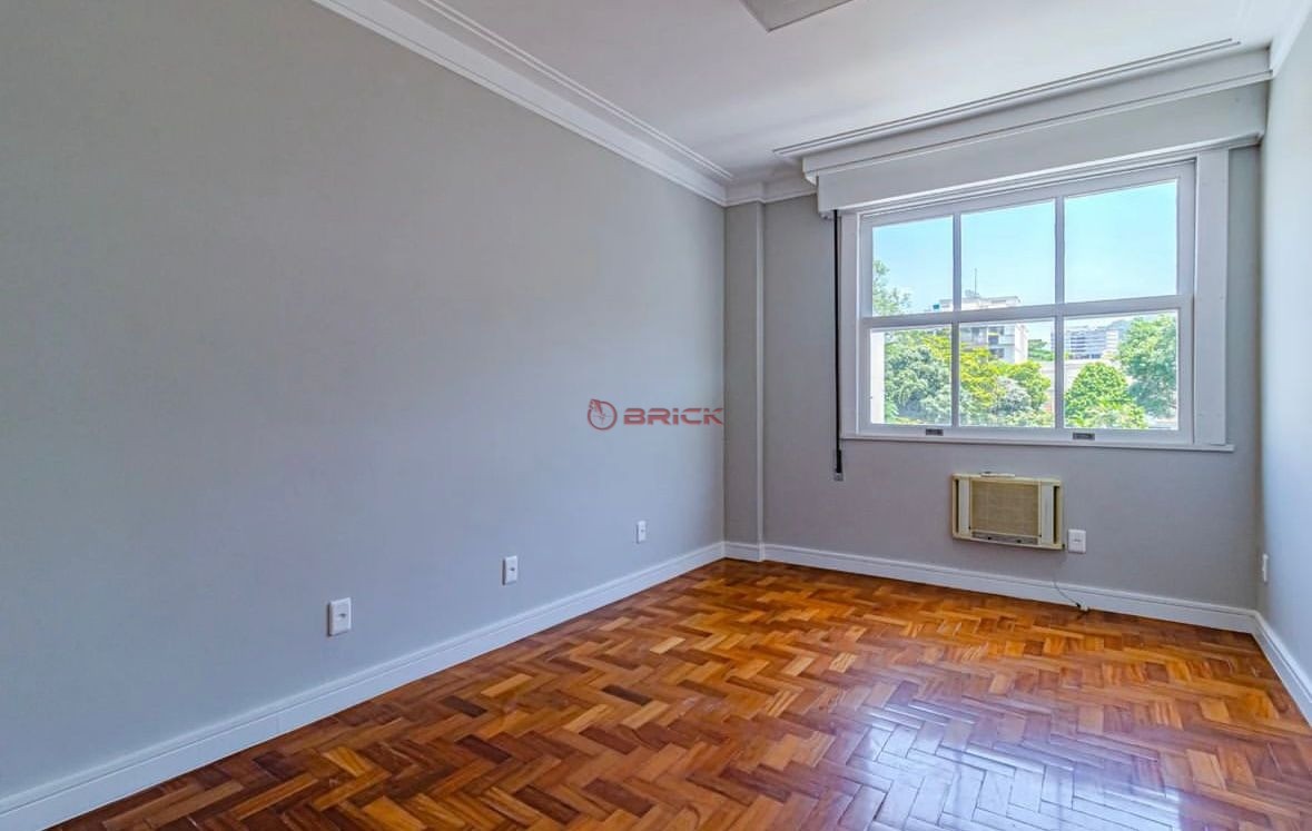 Apartamento à venda com 2 quartos, 84m² - Foto 7