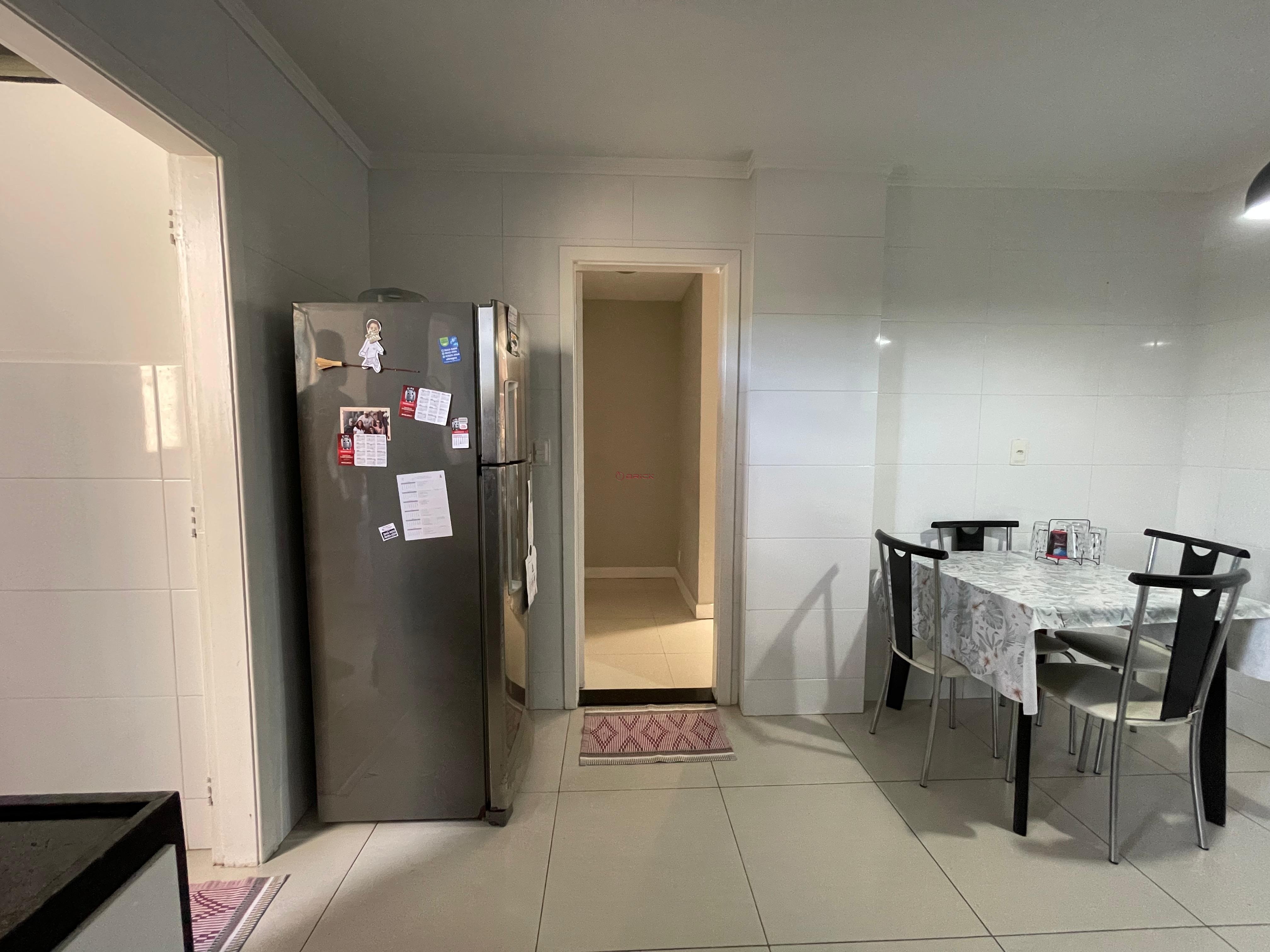 Apartamento à venda com 2 quartos, 83m² - Foto 15