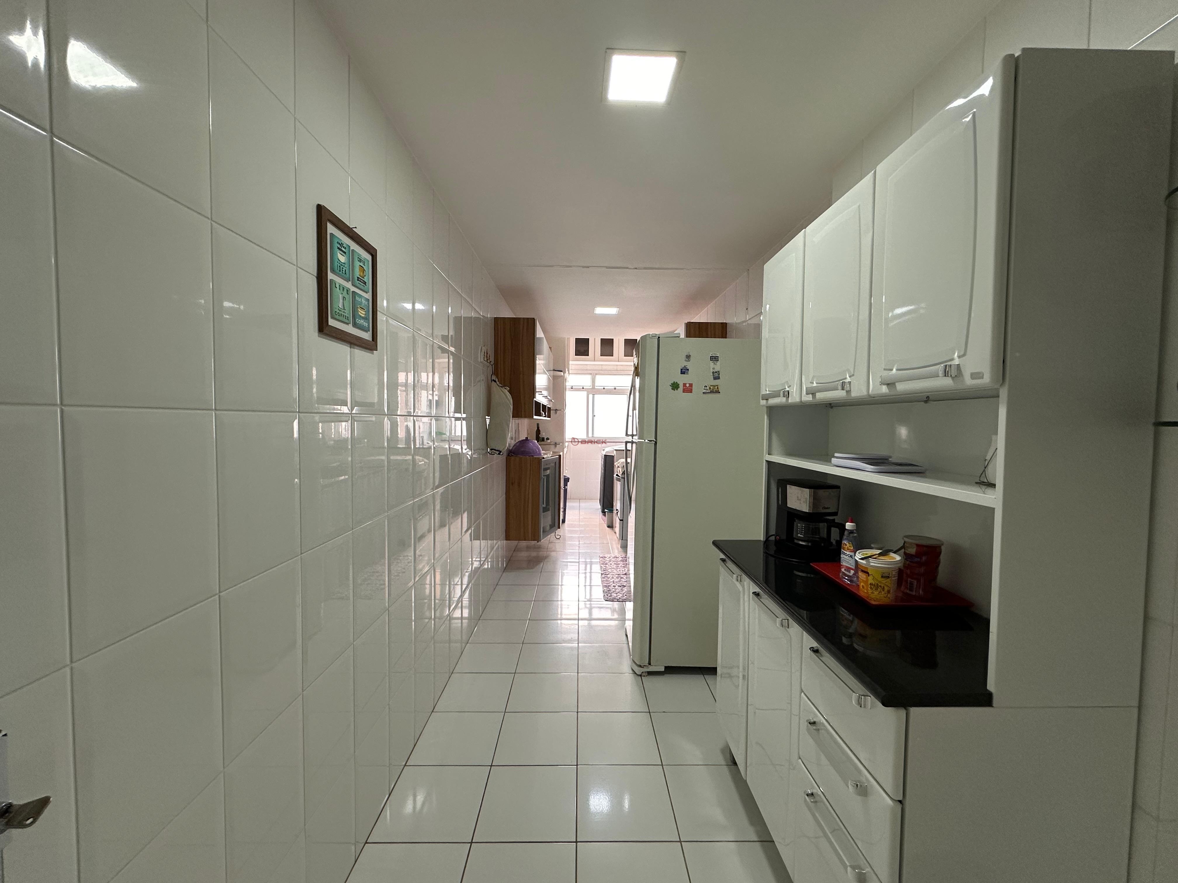 Apartamento à venda com 3 quartos, 100m² - Foto 7