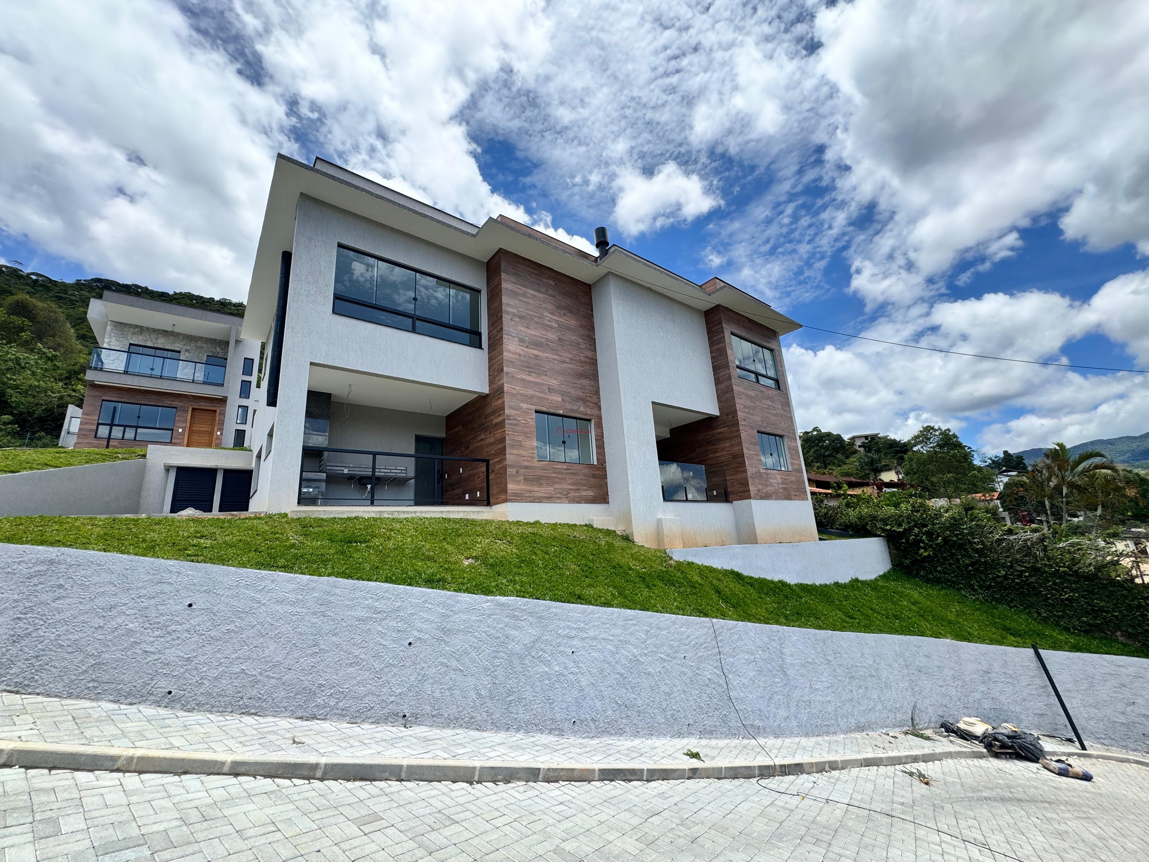 Casa à venda em Golfe, Teresópolis - RJ - Foto 1