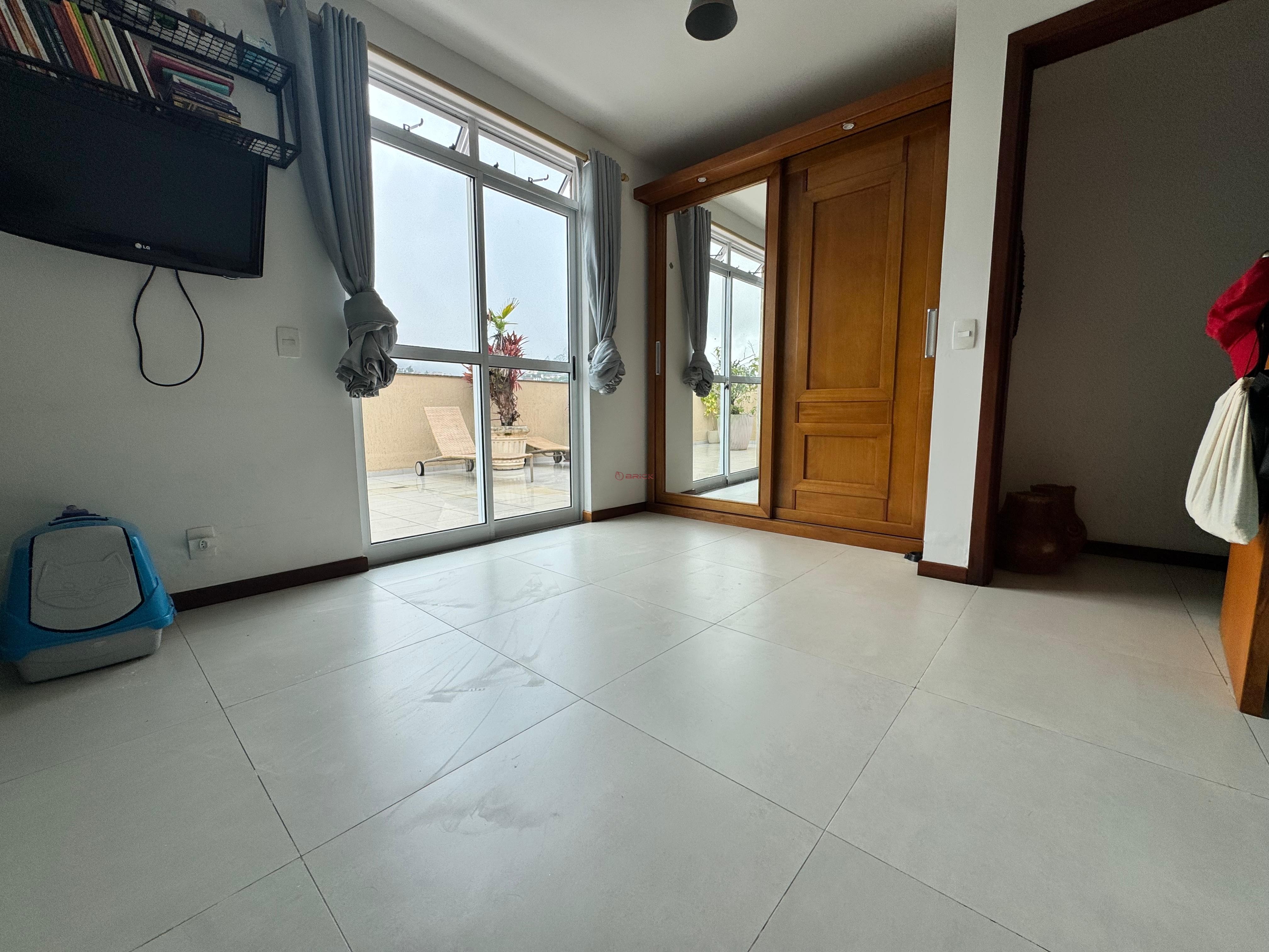 Cobertura à venda com 3 quartos, 150m² - Foto 13